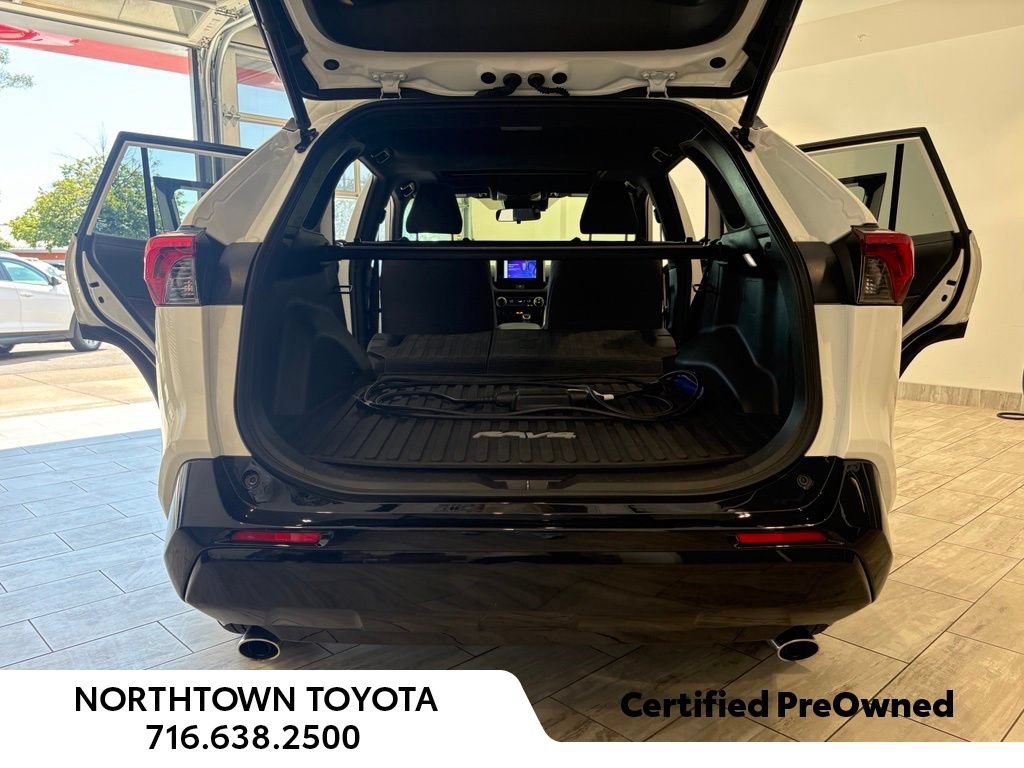 Used 2023 Toyota RAV4 SE w/ Weather & Moonroof Package AWD/4WD image 28