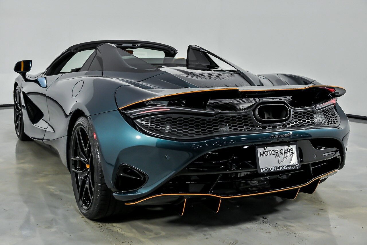 Used 2024 McLaren 750S Spider RWD image 10