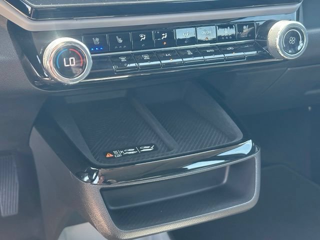 Certified 2027 Chevrolet Bolt RS w/ Technology Package FWD image 23