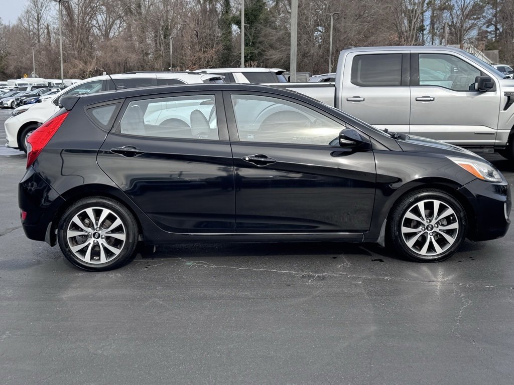 Used 2015 Hyundai Accent Sport image 4