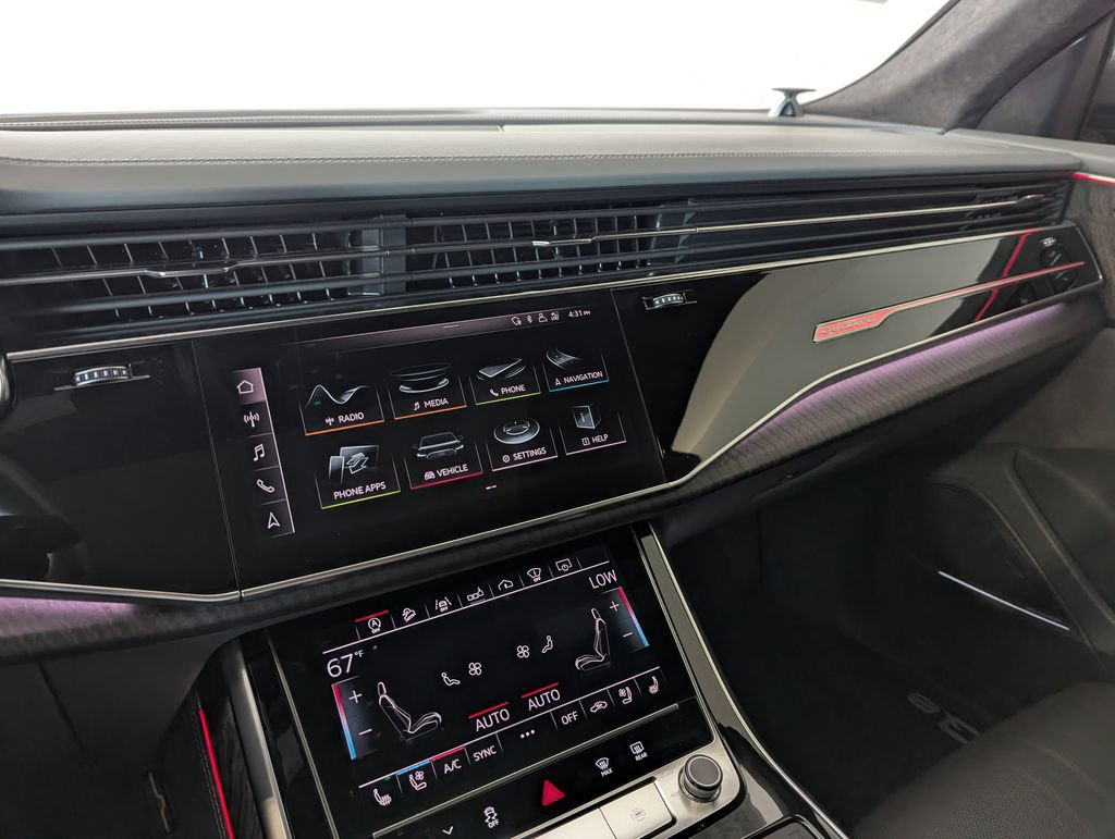 Used 2019 Audi Q8 Prestige w/ Luxury Package AWD/4WD image 10