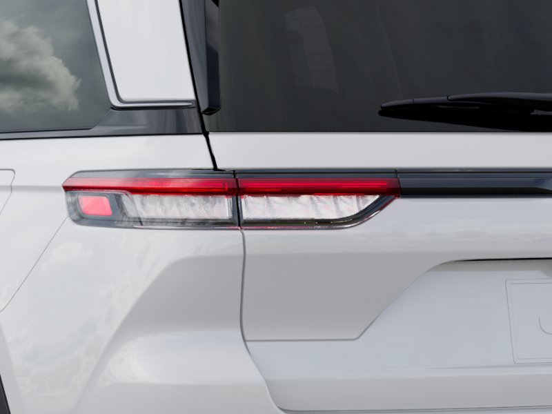 New 2027 Jeep Grand Cherokee Limited w/ Limited Altitude Package RWD image 10