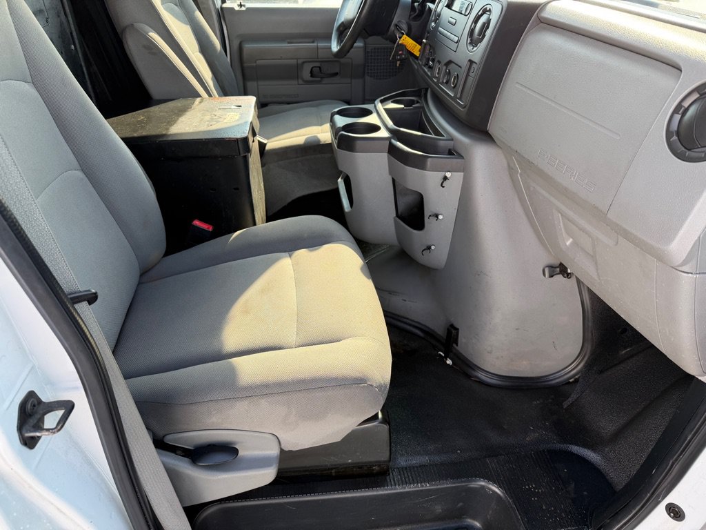 Used 2011 Ford E-250 and Econoline 250 w/ PWR Group RWD image 11