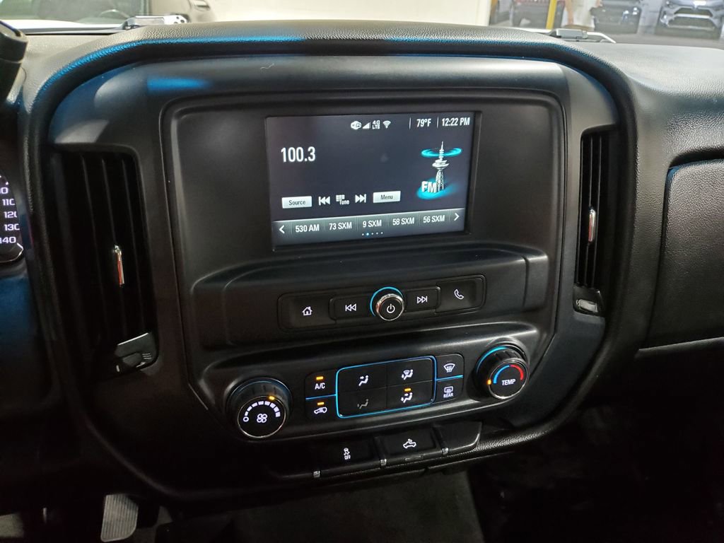 Used 2018 Chevrolet Silverado 1500 Custom w/ Custom Value Package AWD/4WD image 30