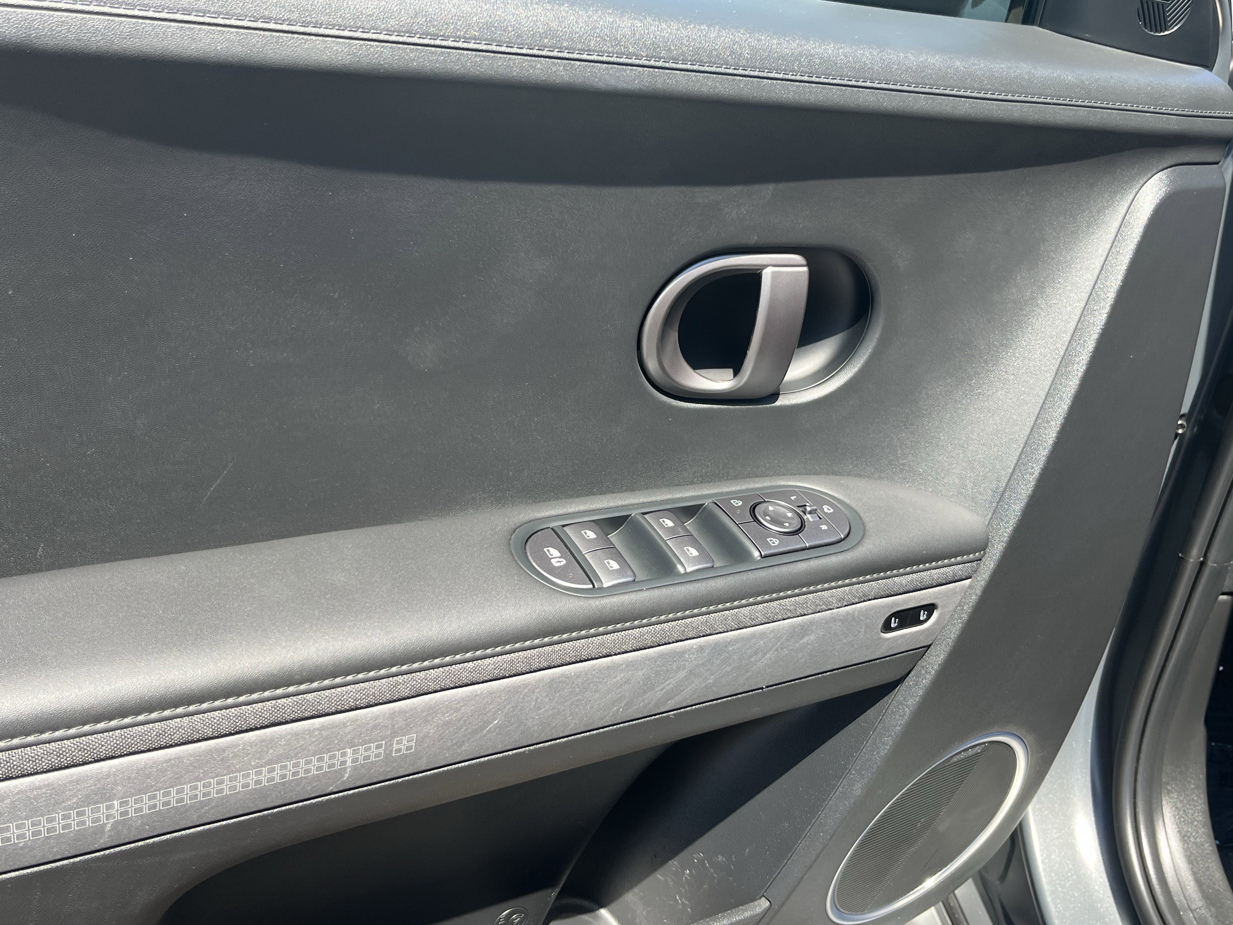 Certified 2025 Hyundai Ioniq 5 Limited AWD/4WD image 15