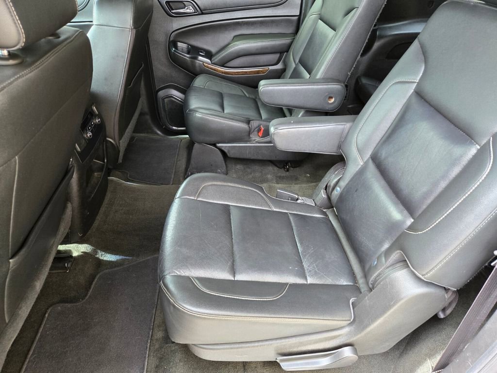 Used 2018 Chevrolet Suburban LT AWD/4WD image 7