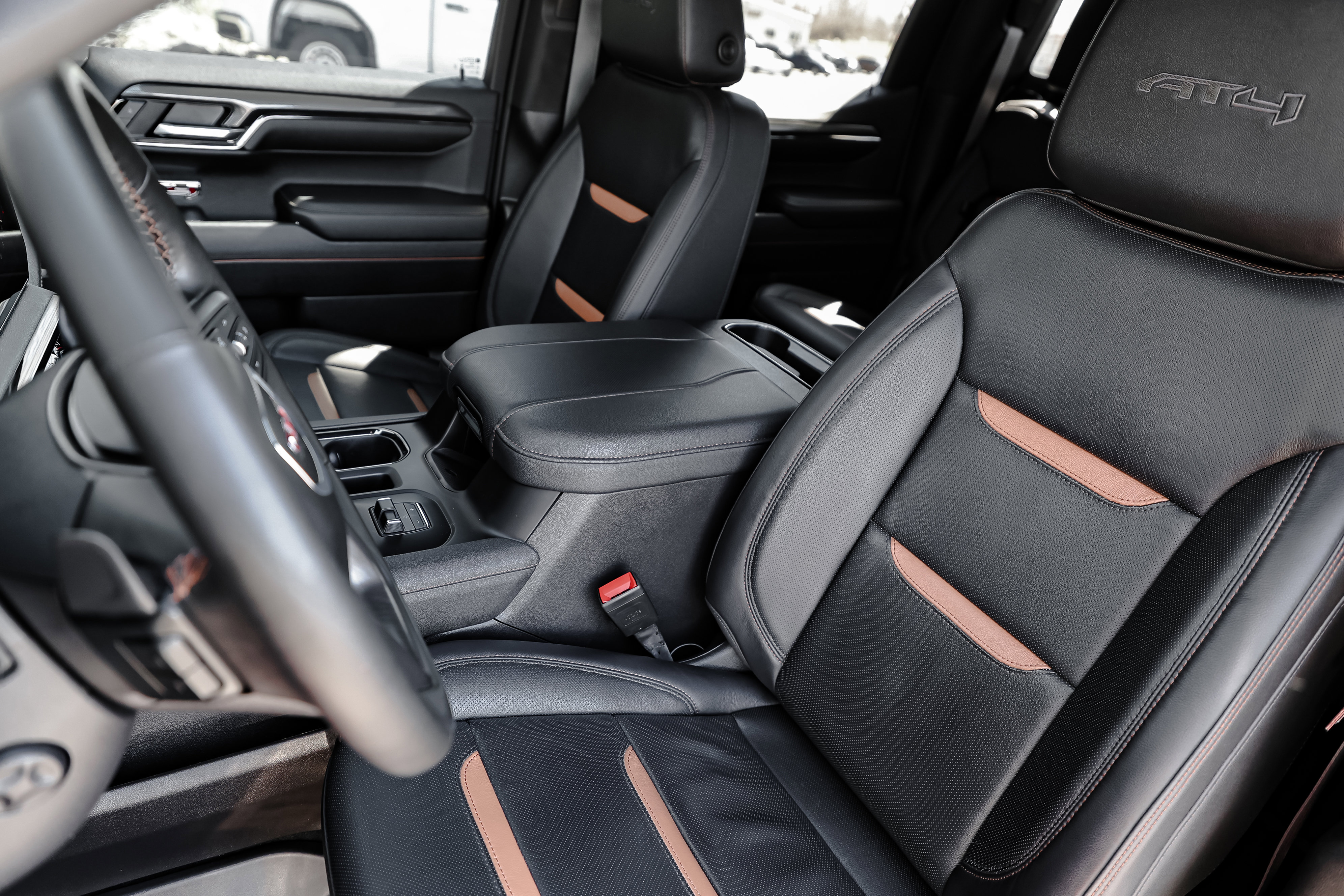 Certified 2024 GMC Sierra 1500 AT4 w/ AT4 Premium Package image 15