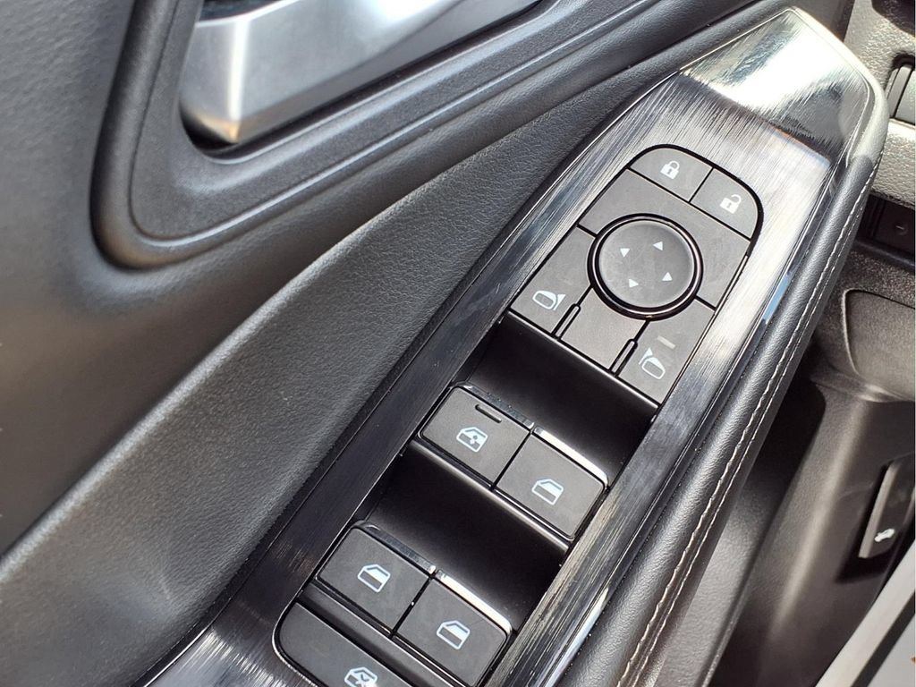 Used 2024 Nissan Rogue SV FWD image 18