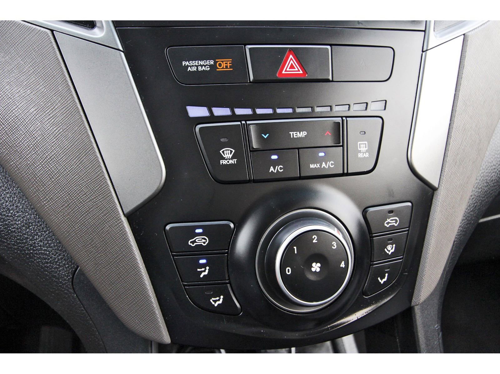 Used 2018 Hyundai Santa Fe Sport FWD image 26