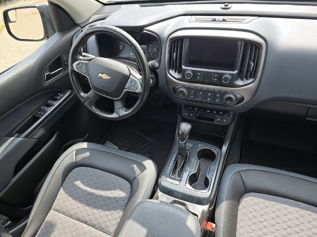 Used 2022 Chevrolet Colorado Z71 AWD/4WD image 29