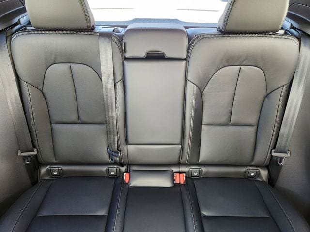 New 2026 Volvo XC40 B5 Core w/ Climate Package AWD/4WD image 14