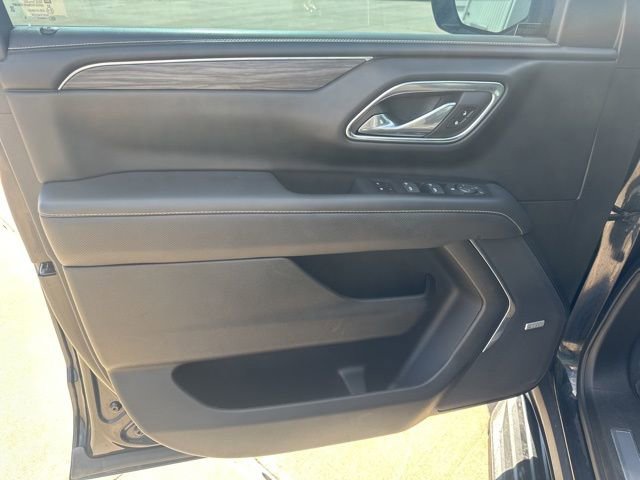 Used 2023 GMC Yukon SLT image 13