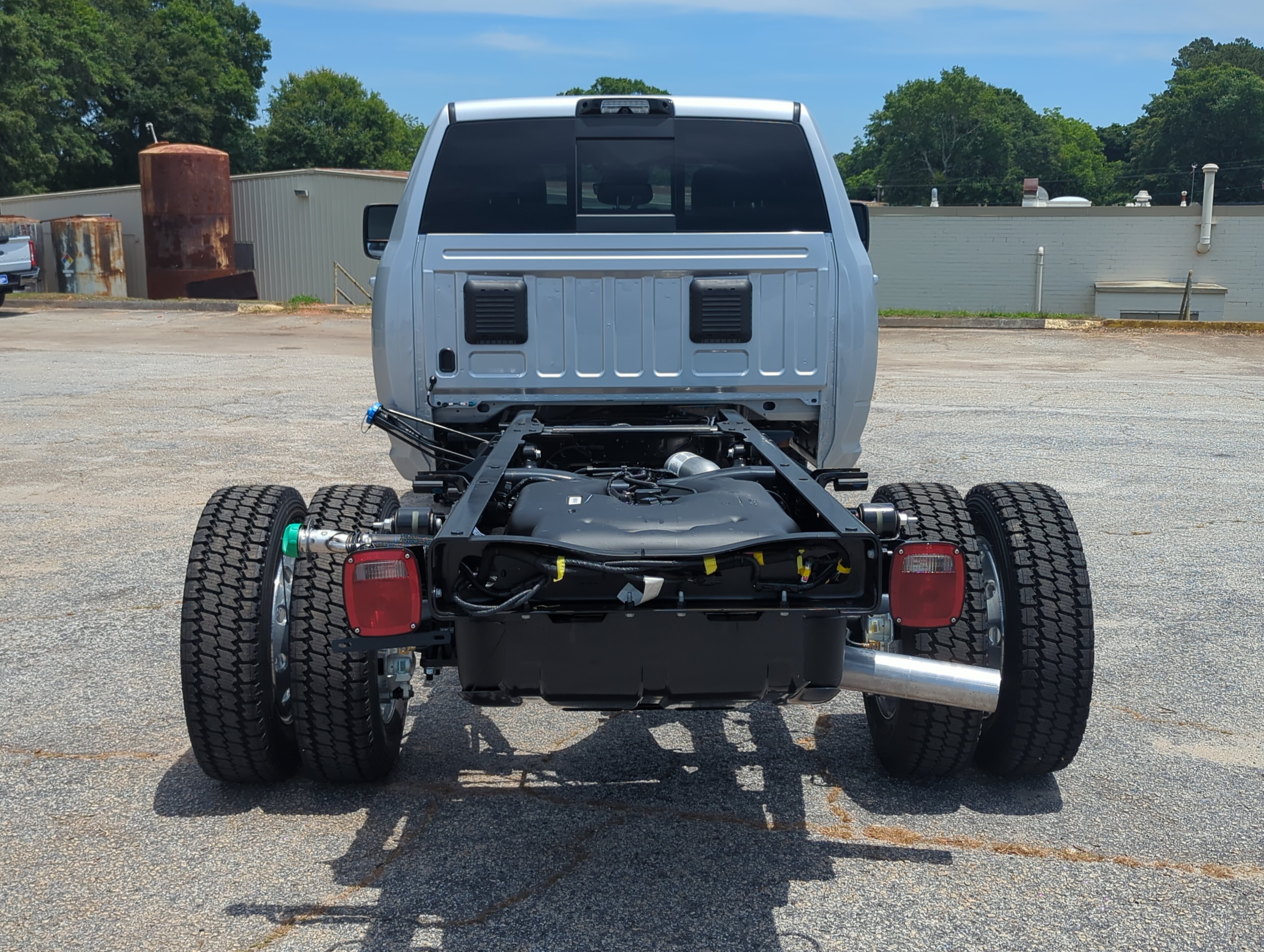 New 2026 RAM 4500 4x4 Crew Cab DRW w/ Laramie Trim Package image 4