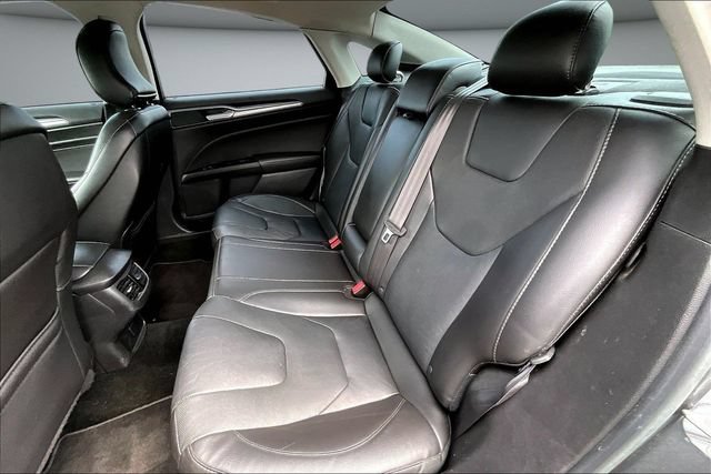 Used 2015 Ford Fusion Titanium FWD image 21