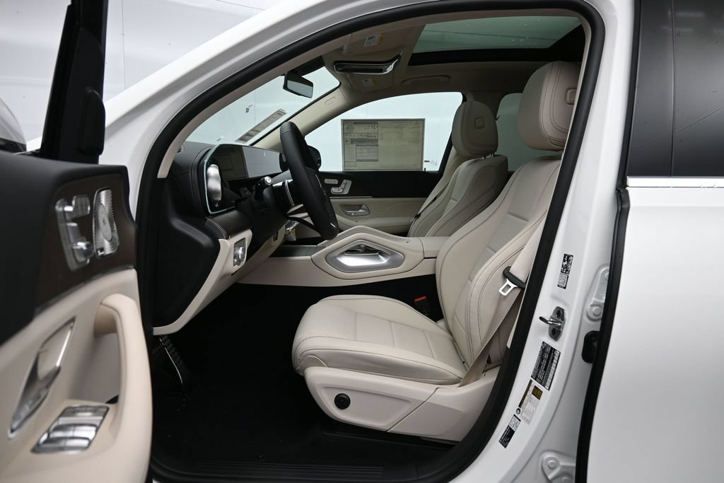 New 2027 Mercedes-Benz GLS 450 4MATIC image 18