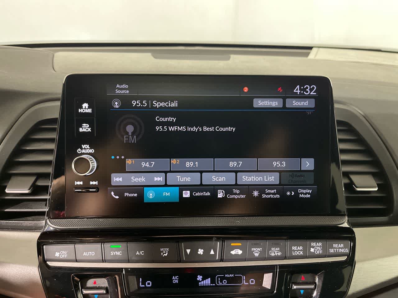 Used 2025 Honda Odyssey Sport-L image 18