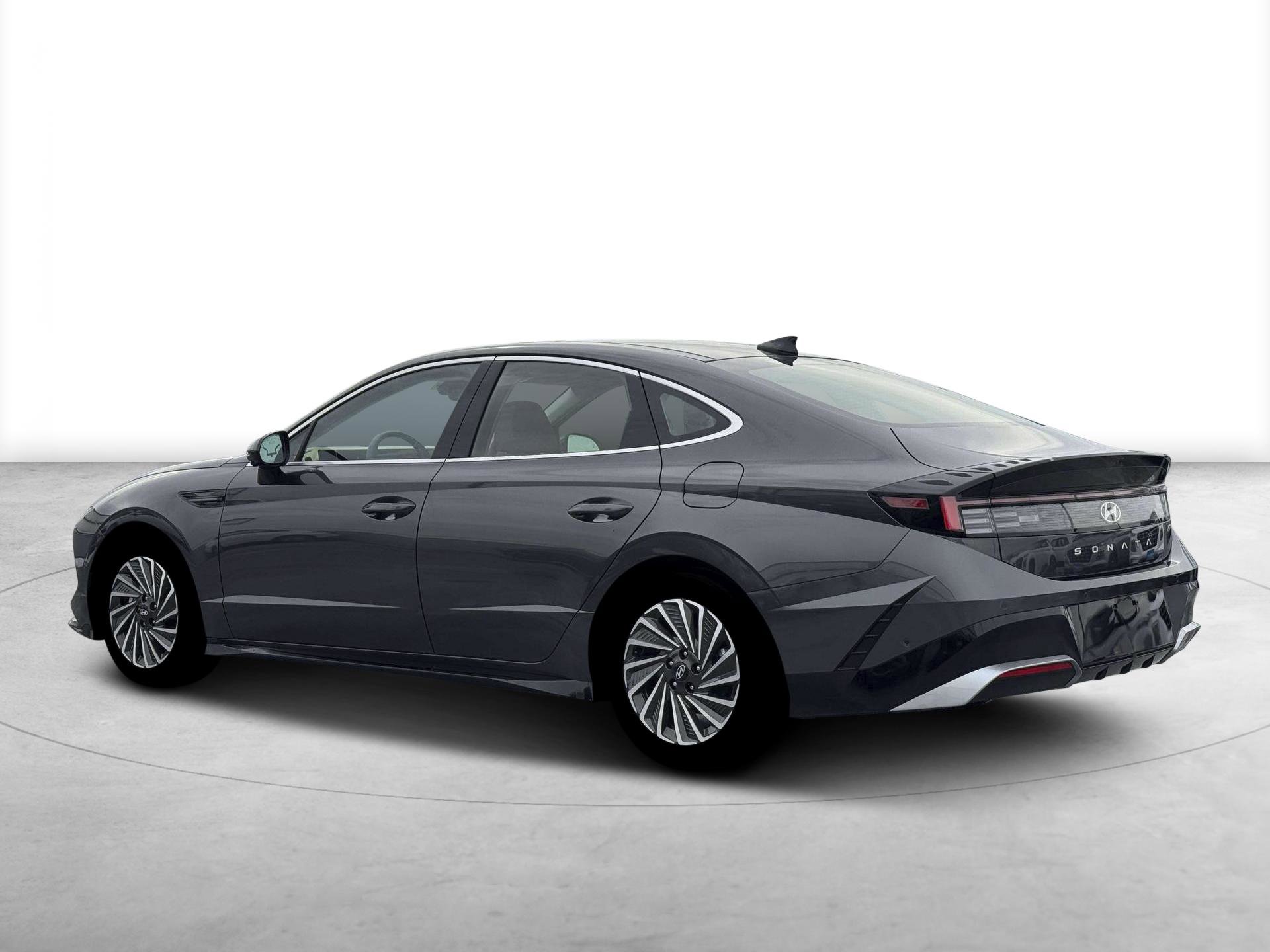 New 2026 Hyundai Sonata Limited FWD image 4