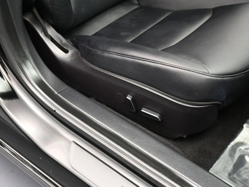 Used 2021 Tesla Model 3 Standard Range Plus image 37