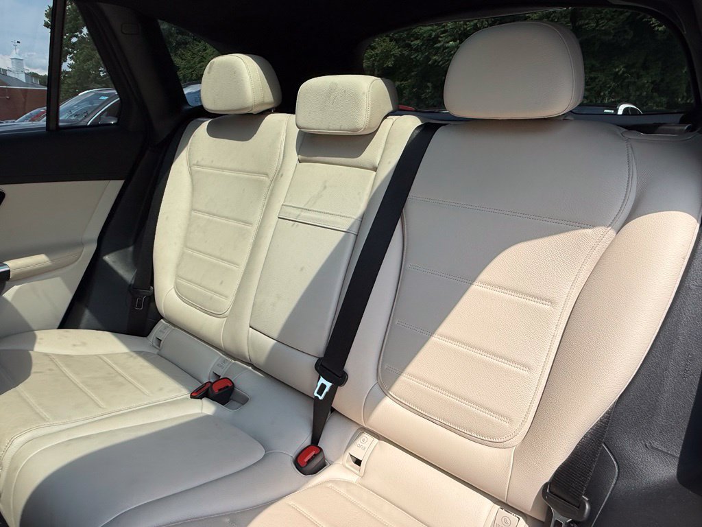 Used 2023 Mercedes-Benz GLC 300 4MATIC image 10