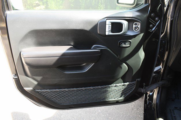 Used 2019 Jeep Wrangler Sport image 13