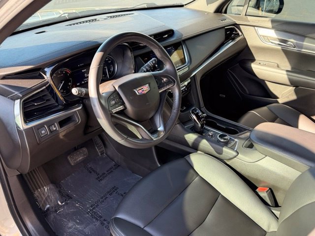 Used 2023 Cadillac XT6 Luxury AWD/4WD image 4