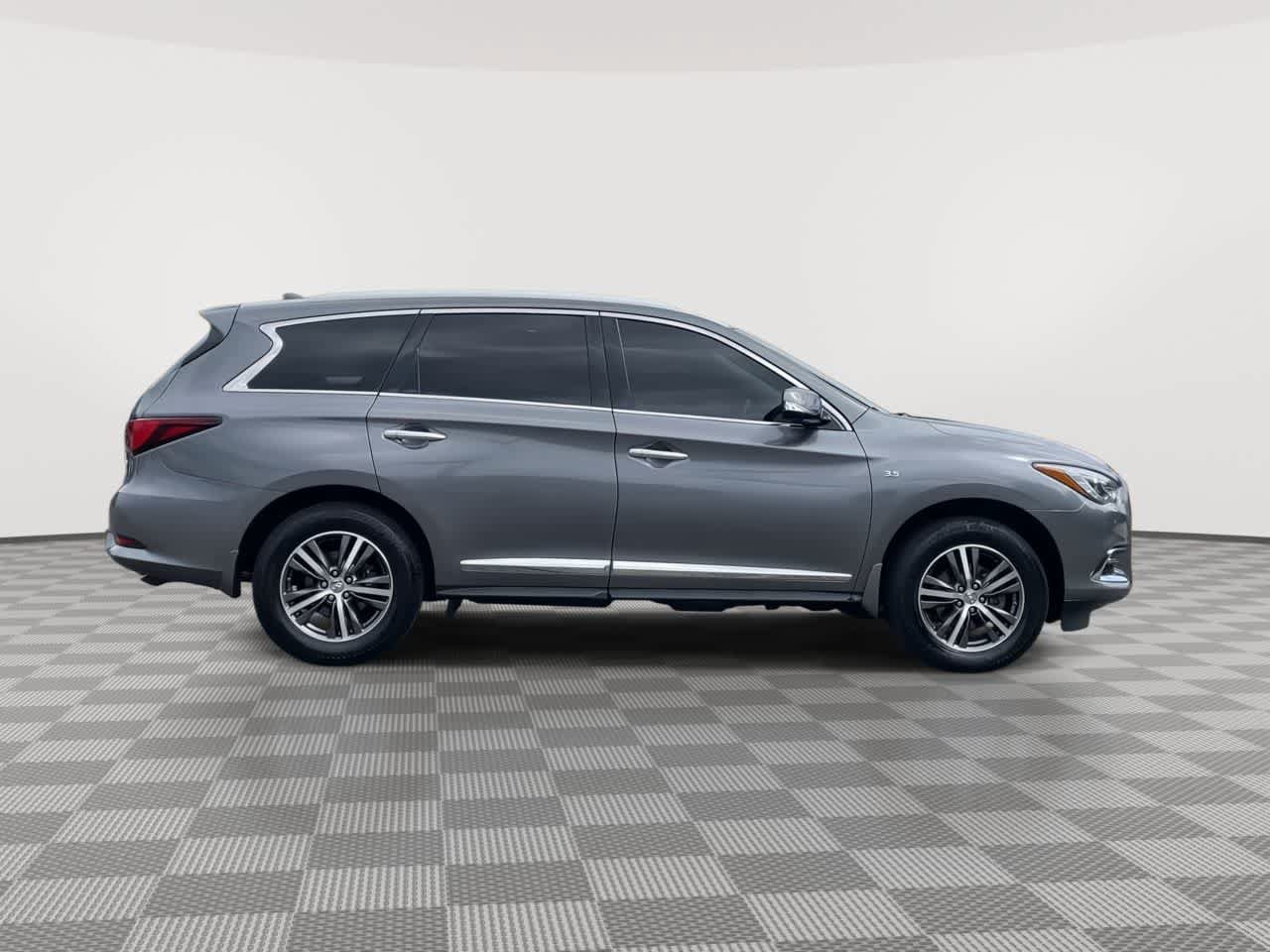 Used 2019 INFINITI QX60 Luxe w/ Essential Package AWD/4WD image 9