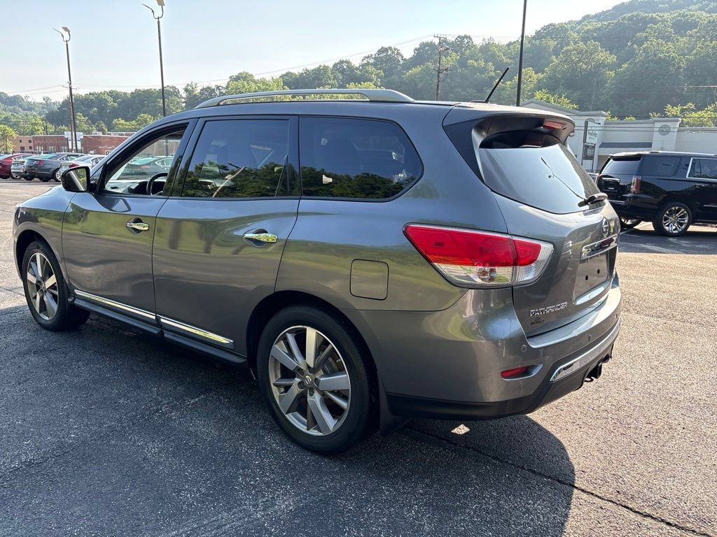 Used 2015 Nissan Pathfinder Platinum AWD/4WD video 3