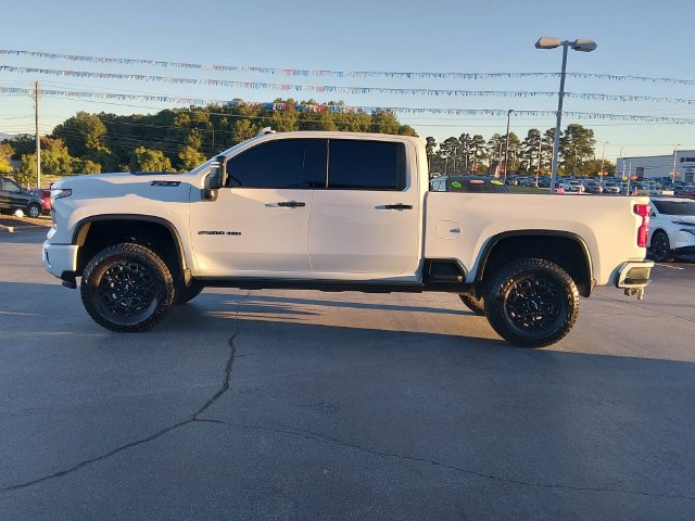 Used 2024 Chevrolet Silverado 2500 LTZ w/ LTZ Plus Package AWD/4WD image 6