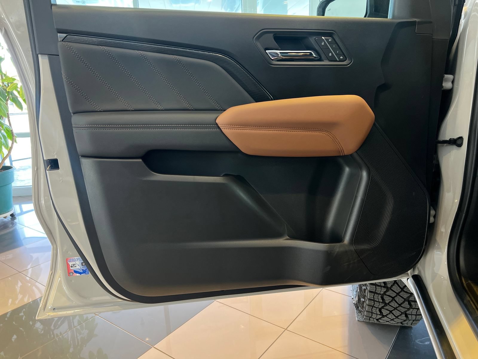 New 2026 GMC Canyon AT4 w/ Technology Plus Package AWD/4WD image 10