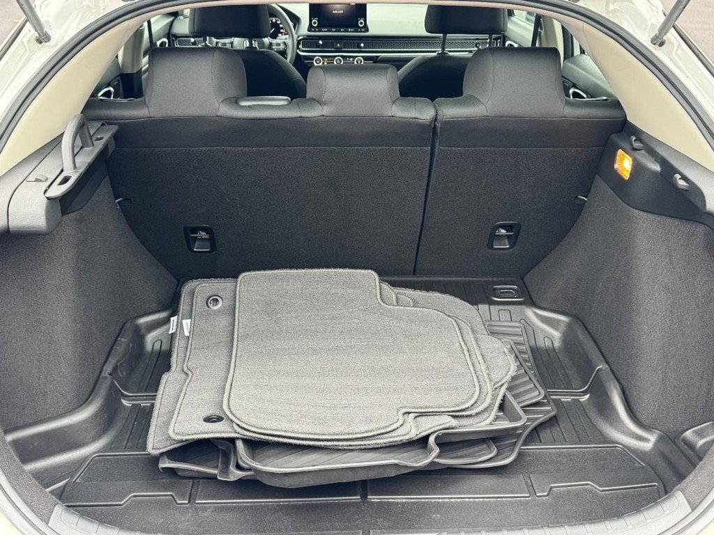 Used 2023 Honda Civic LX image 5