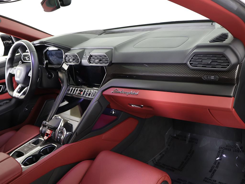 Used 2022 Lamborghini Urus AWD/4WD image 37