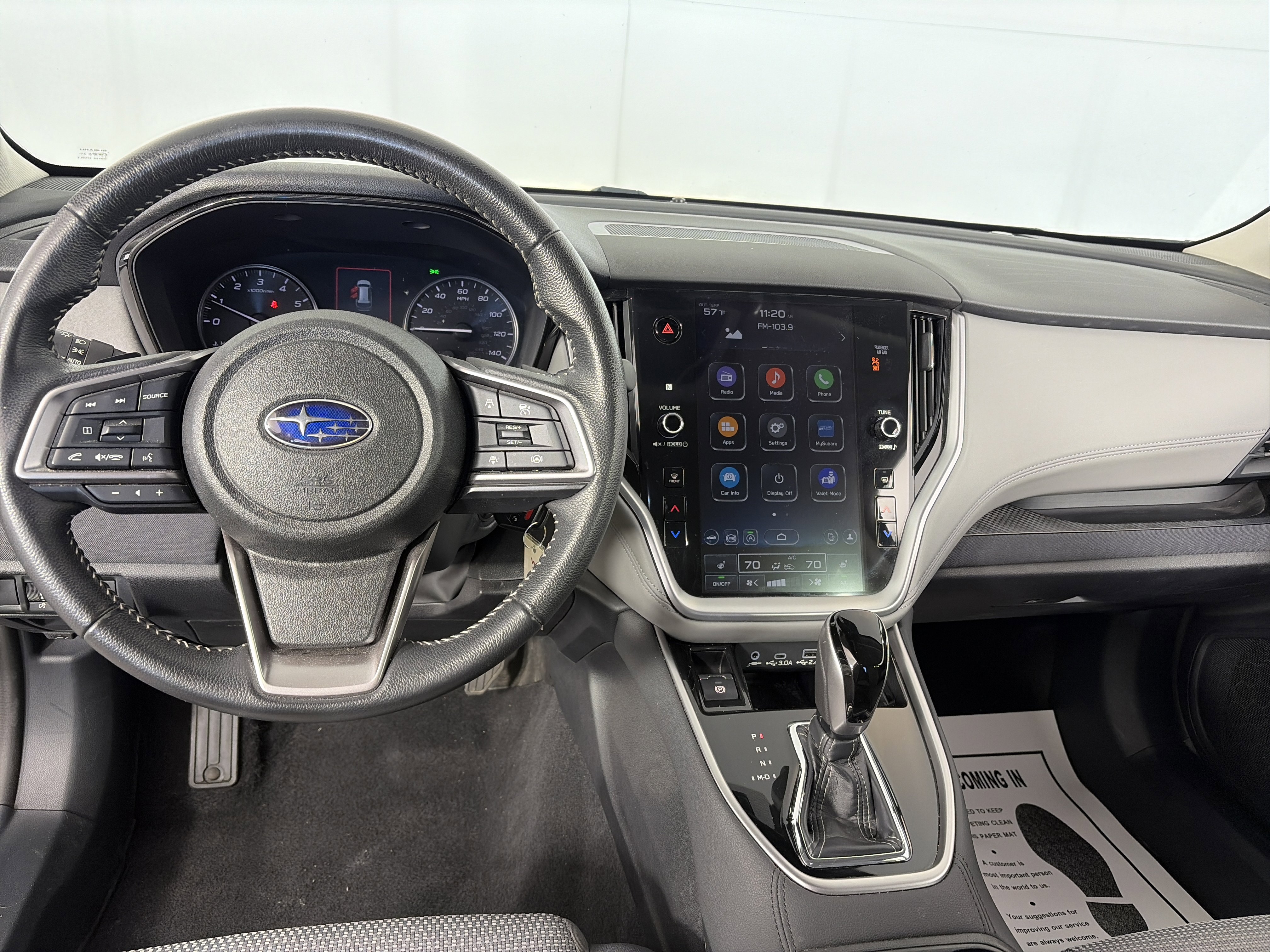 Used 2024 Subaru Outback Premium AWD/4WD image 3
