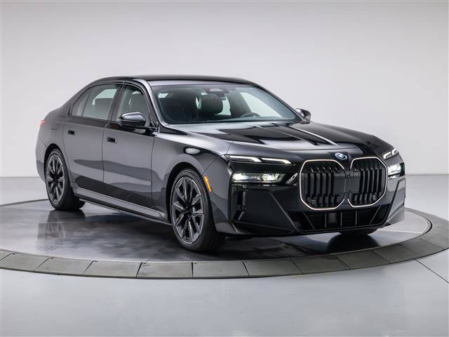 Used 2026 BMW i7 eDrive50 w/ M Sport Package RWD image 7