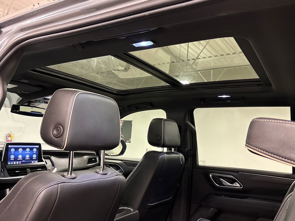 Used 2021 GMC Yukon XL SLT w/ SLT Premium Package AWD/4WD image 43