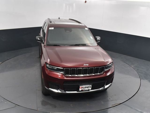 New 2025 Jeep Grand Cherokee L Laredo w/ Trailer Tow Package image 32