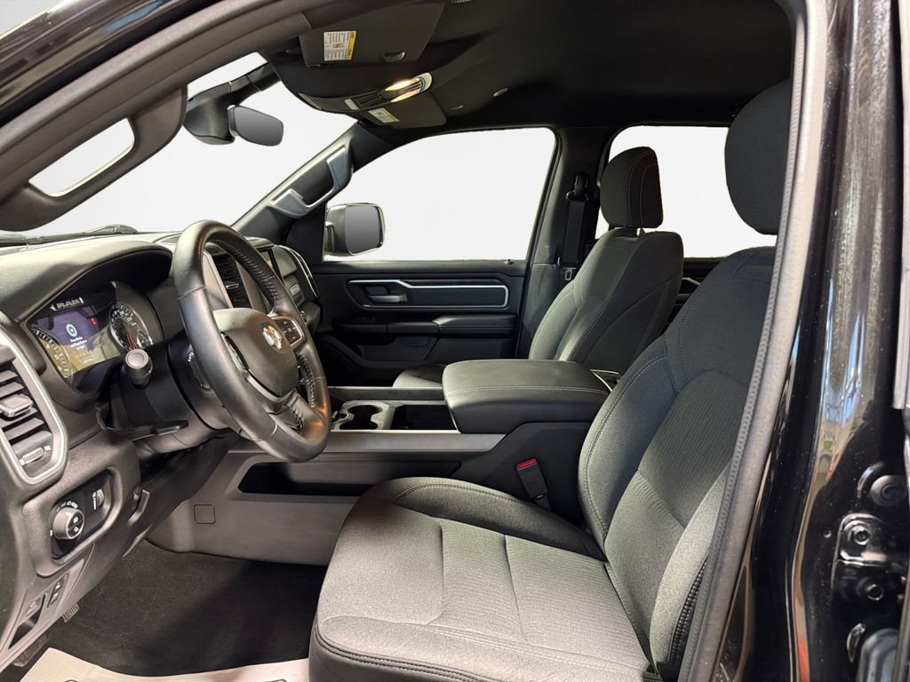 Used 2022 RAM 1500 Big Horn AWD/4WD image 12