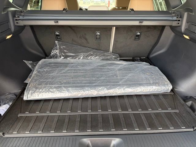 Certified 2026 Nissan Murano Platinum w/ Cargo Package image 9