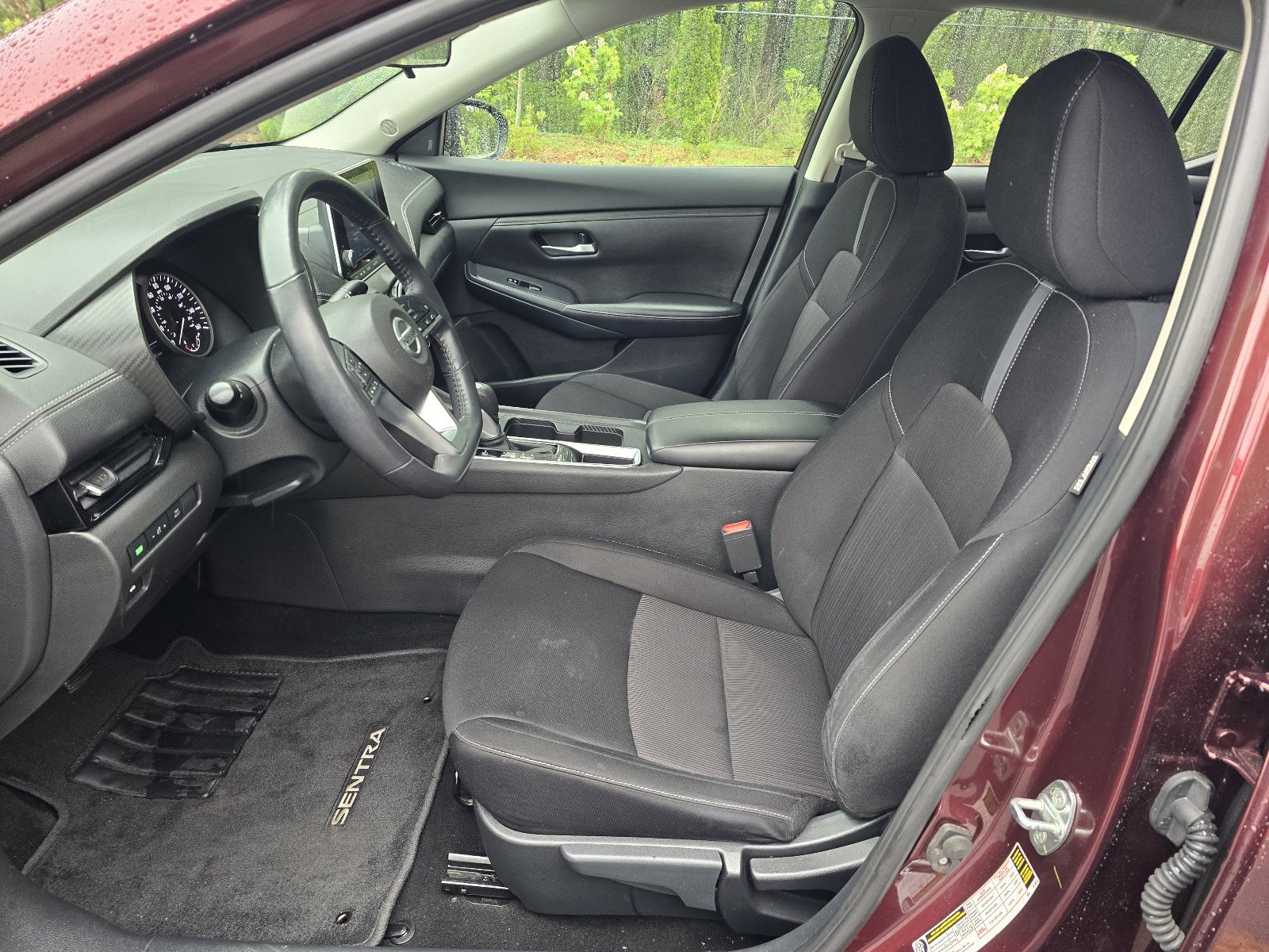 Used 2021 Nissan Sentra SV FWD image 11
