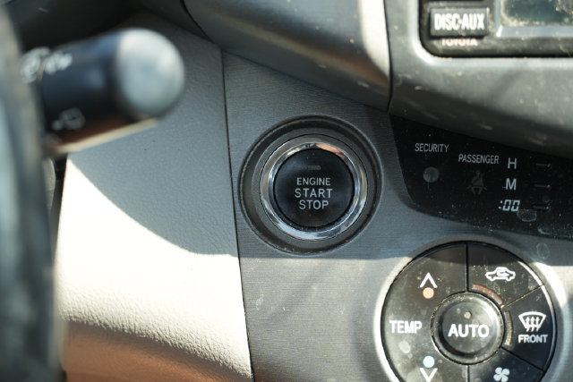 Used 2010 Toyota RAV4 Limited FWD image 30