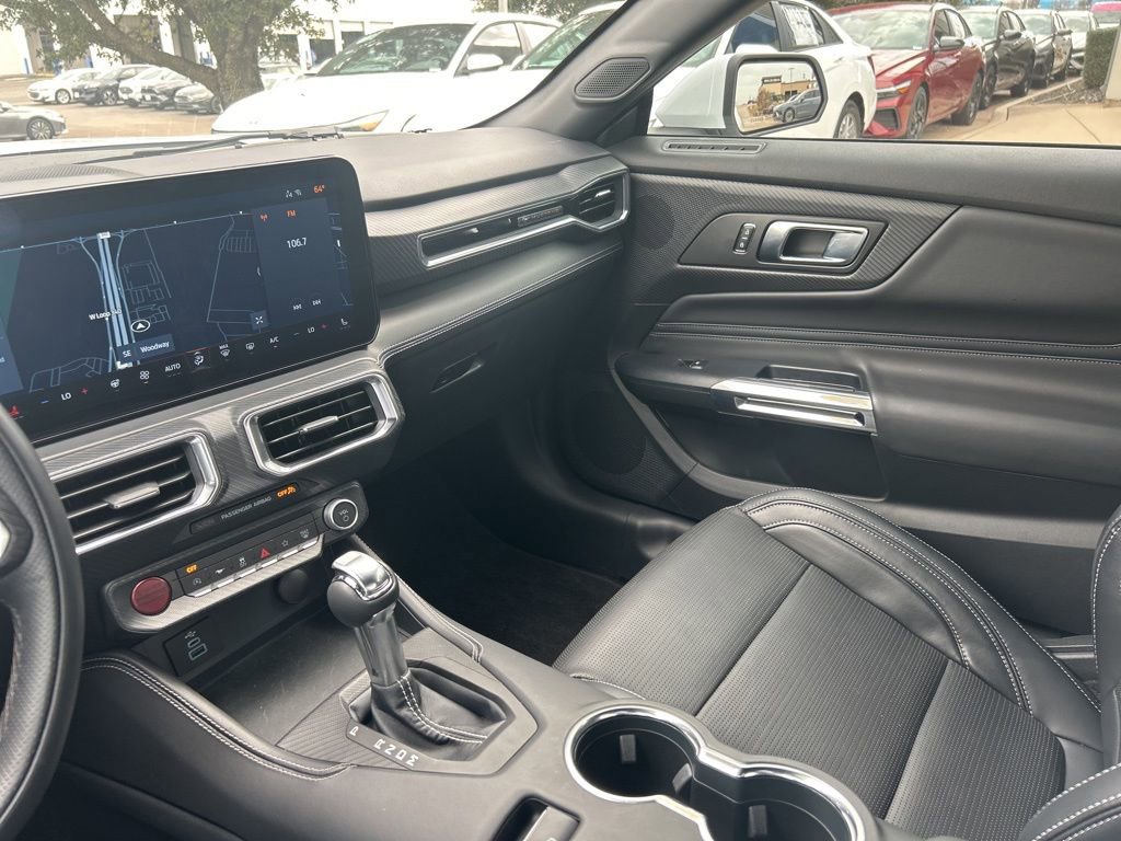 Used 2025 Ford Mustang GT Premium image 30