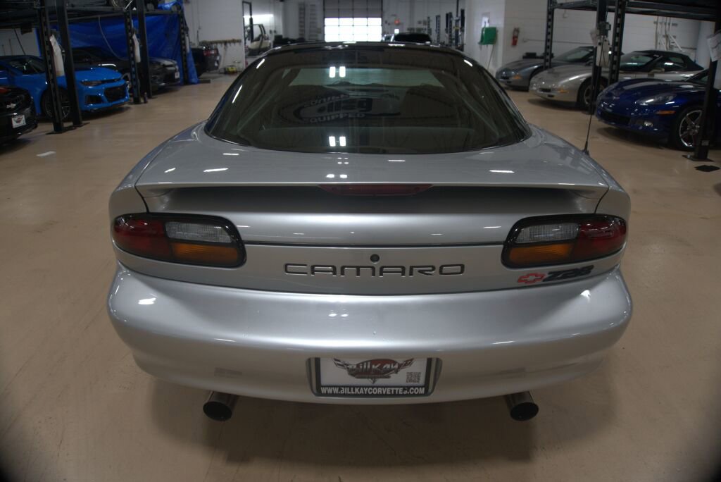 Used 1999 Chevrolet Camaro Z28 w/ Performance Pkg RWD image 4