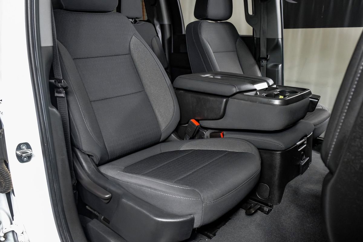 Used 2021 Chevrolet Silverado 2500 LT w/ Convenience Package image 30