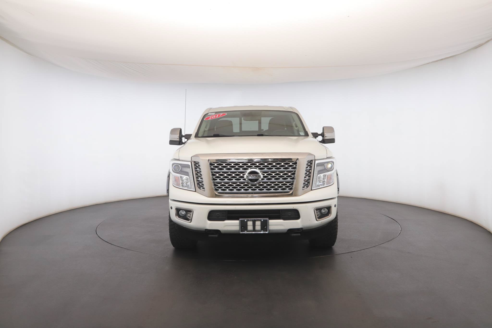 Used 2017 Nissan Titan Platinum Reserve AWD/4WD image 26