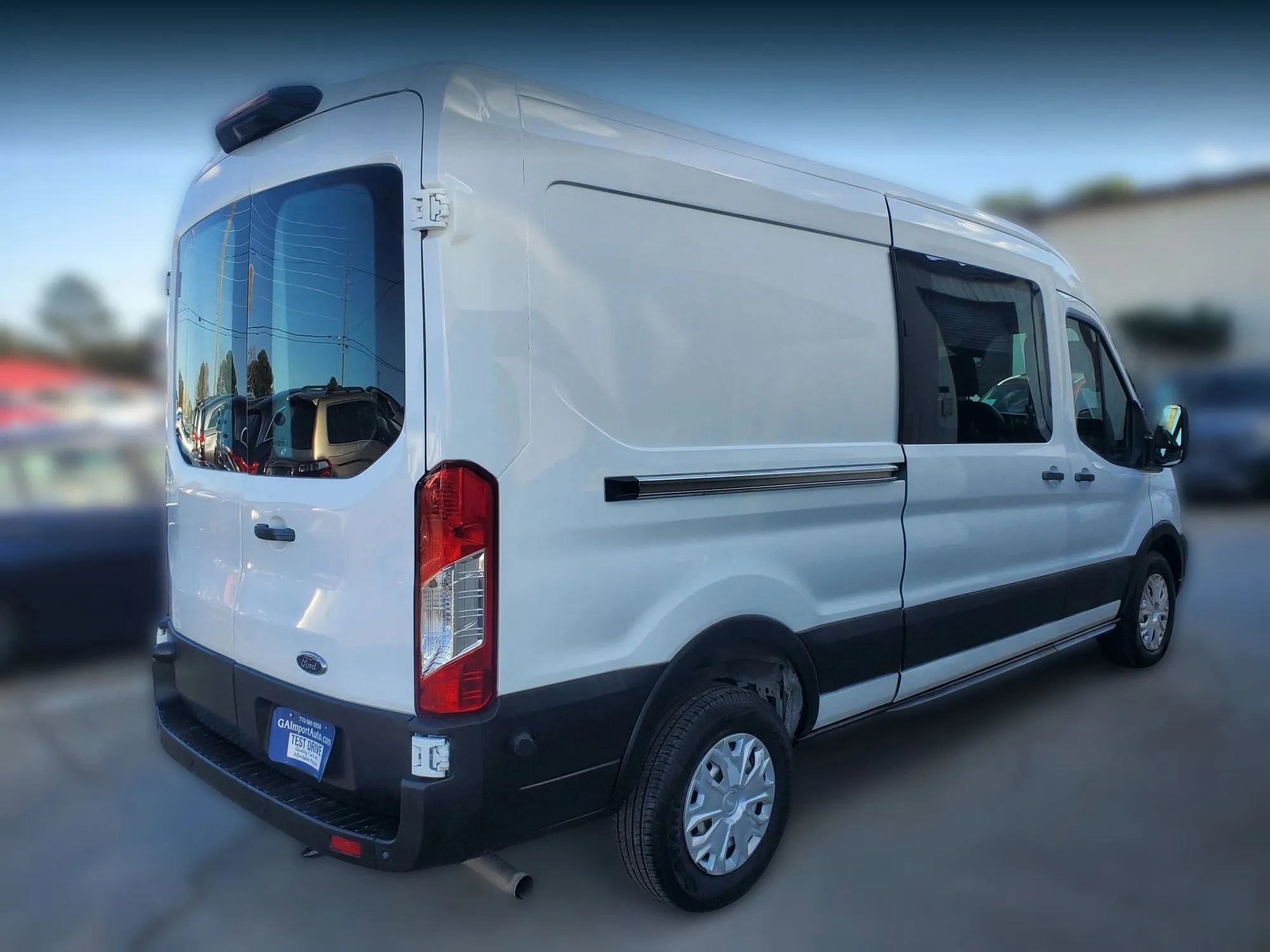Used 2020 Ford Transit 250 Medium Roof w/ Load Area Protection Package image 10