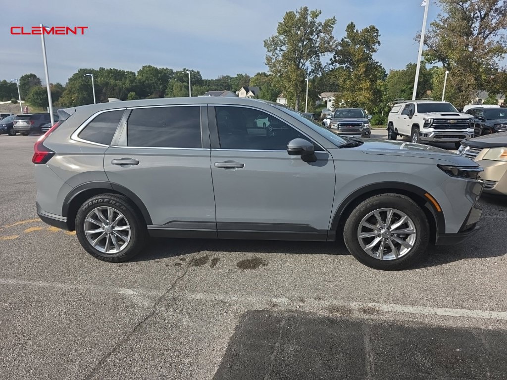 Used 2023 Honda CR-V EX-L image 3