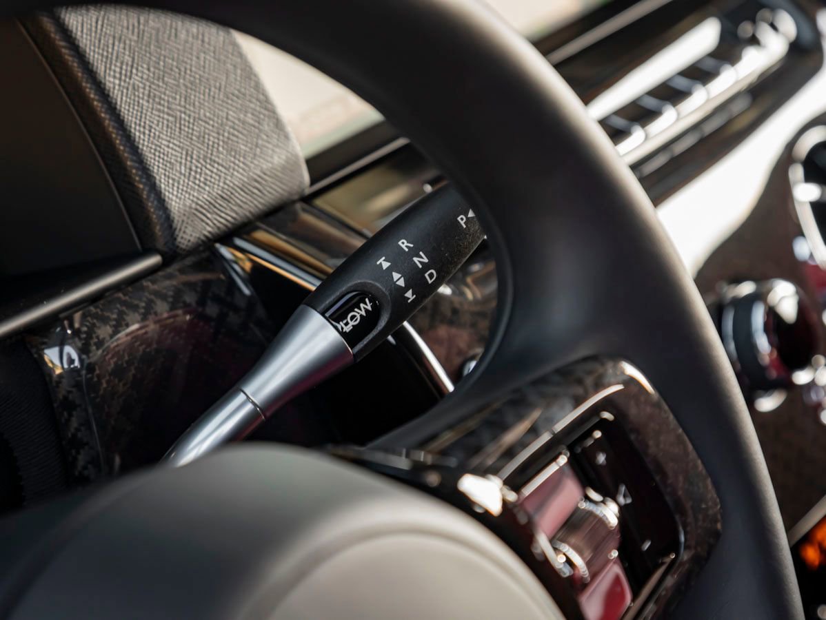 Certified 2024 Rolls-Royce Cullinan Black Badge w/ Dark Exterior Package AWD/4WD image 21