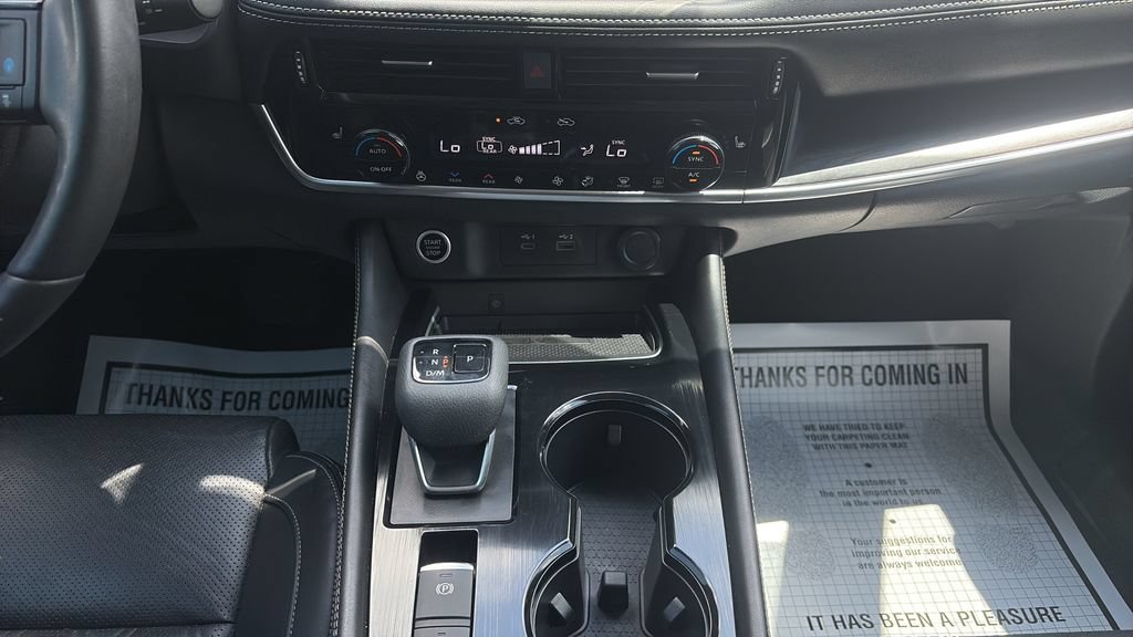 Used 2022 Nissan Rogue Platinum w/ Head-Up Display Package AWD/4WD image 15