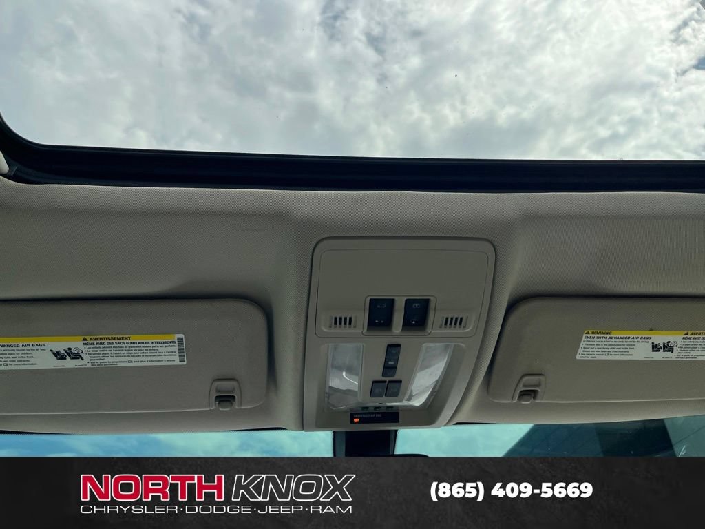 Used 2013 Cadillac SRX Performance AWD/4WD image 9