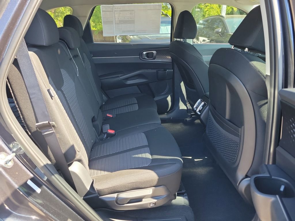 New 2026 Kia Sorento LX FWD image 12