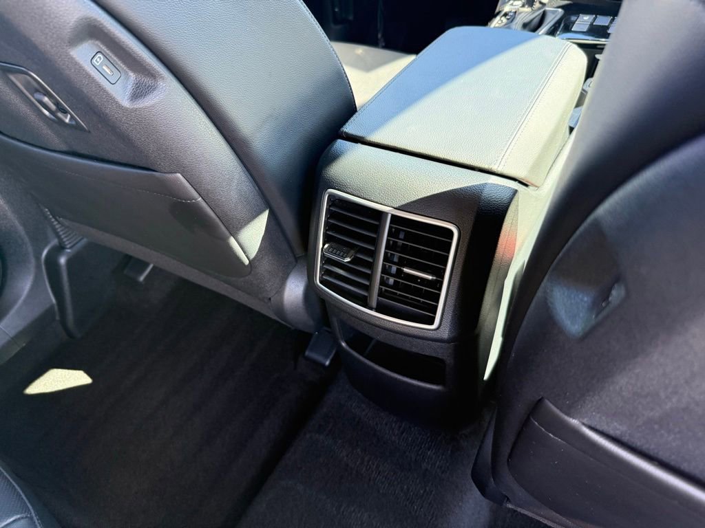 Used 2024 Kia Sportage EX FWD image 17